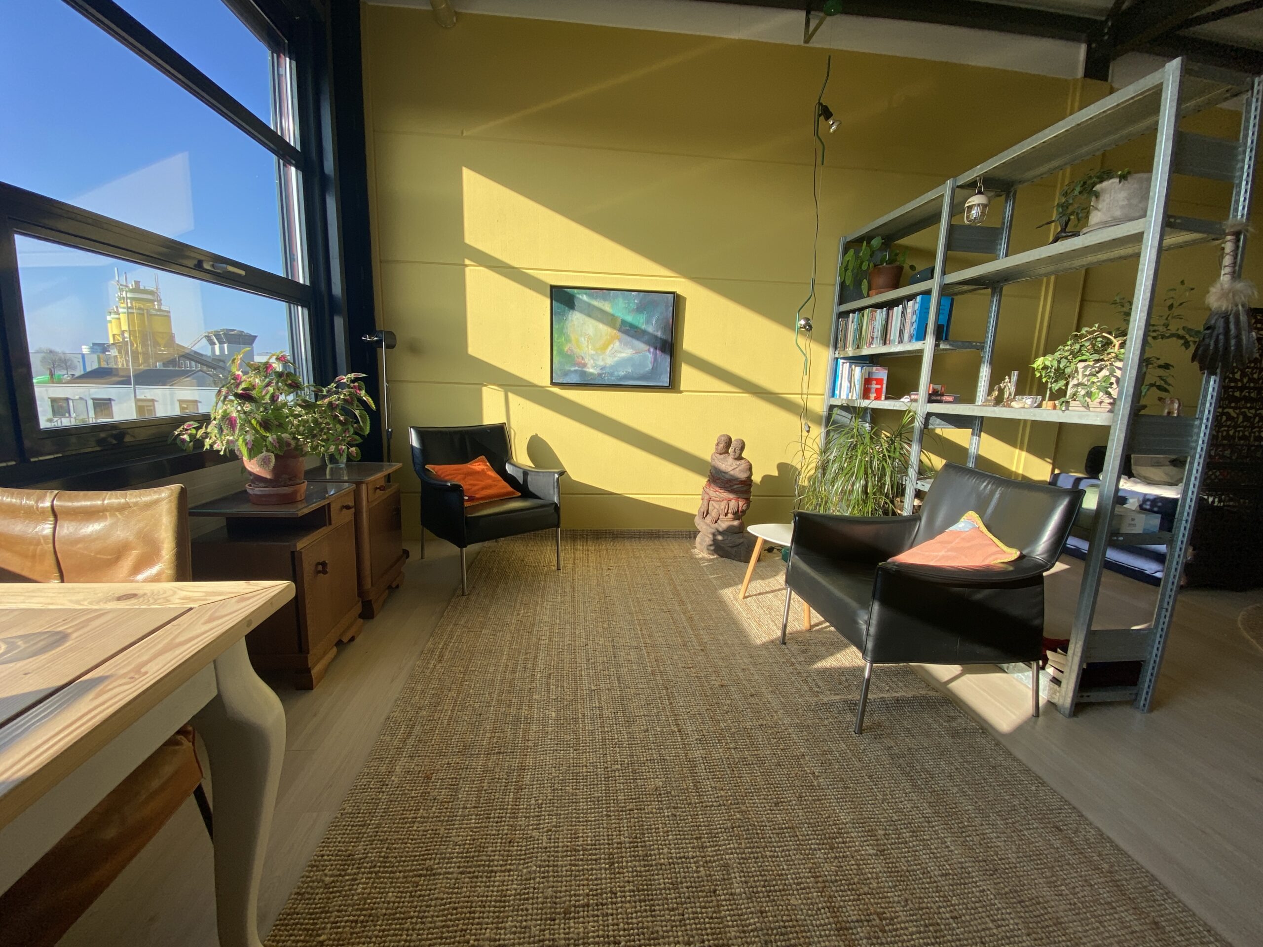 Binnenkant ruimte praktijk Dirk Verhoeven